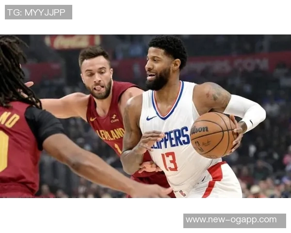 保罗乔治首节表现抢眼9分钟内砍下8分3板1断展现攻击欲望